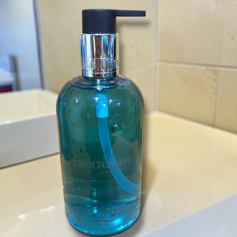 Molton Brown Coastal Cypress & Sea Fennel Fine Liquid Hand Wash 300ml 10oz Blue